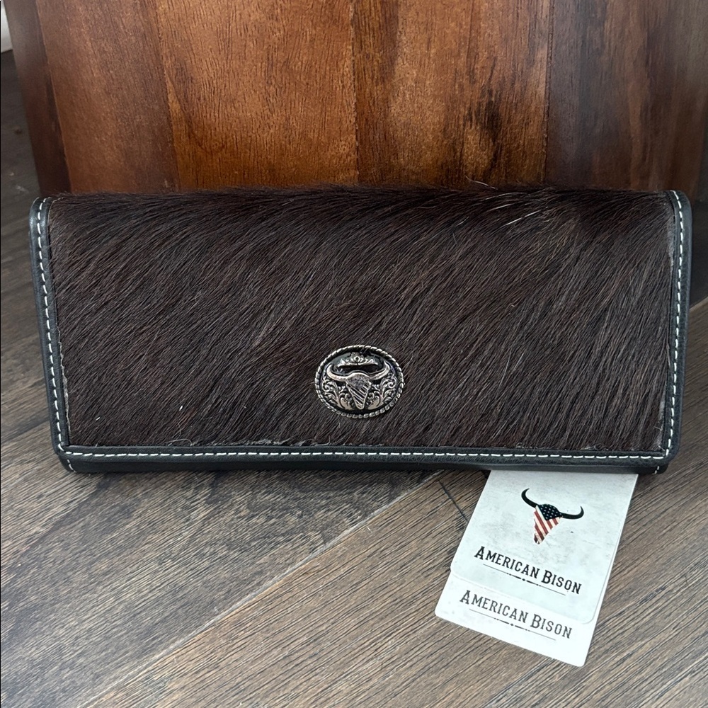 American Bison Hair on Hide,Genuine Leather,5 card,1 ID,checks,2 zip,snap top